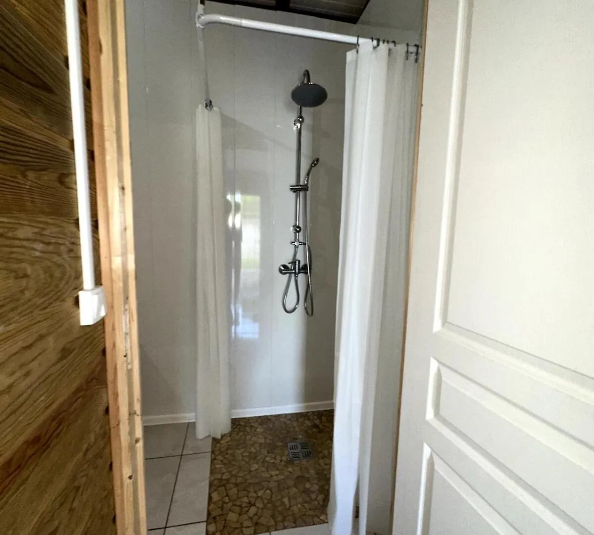 Charmante Maison En Bois 卡佩斯特雷贝勒奥 度假居